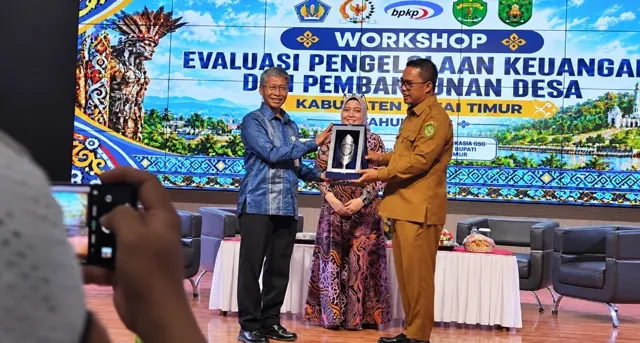 Mahyunadi Tekankan Anggaran Desa Harus Berdampak Nyata bagi Masyarakat