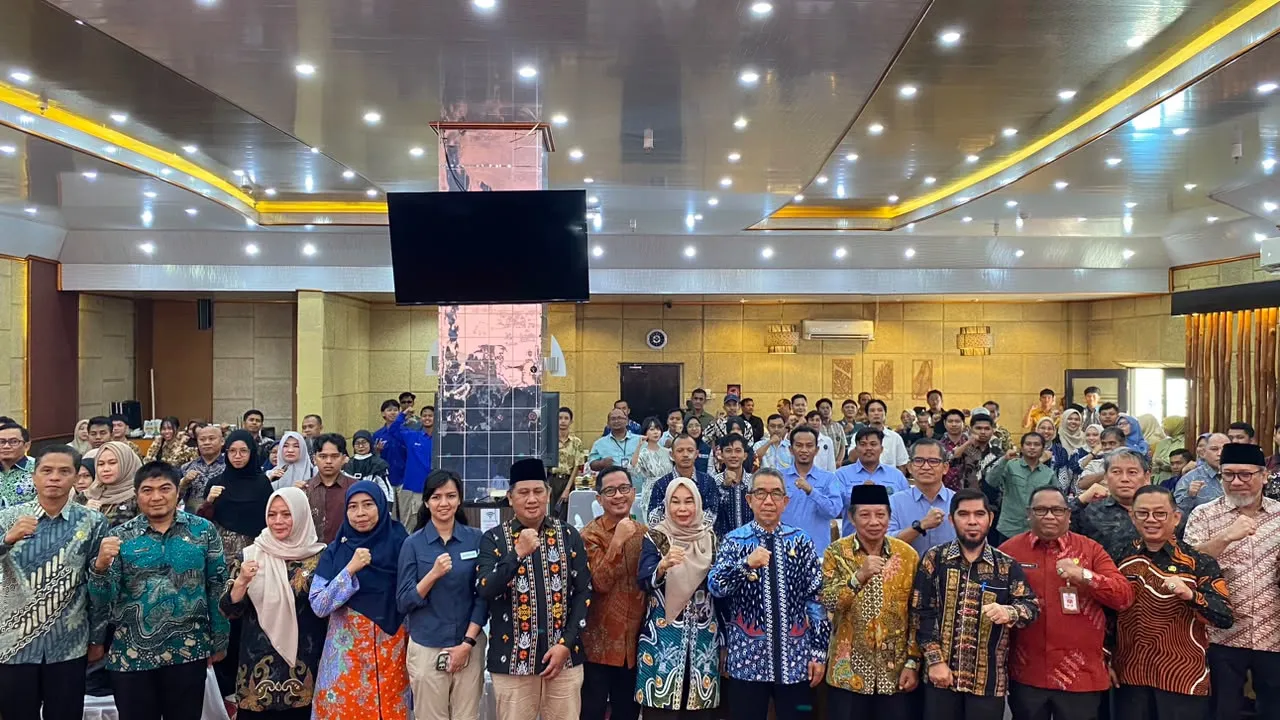 Bupati Ardiansyah Sulaiman Foto Bersama jajaran FORMIKA (Maulana/IKP Kehumasan)